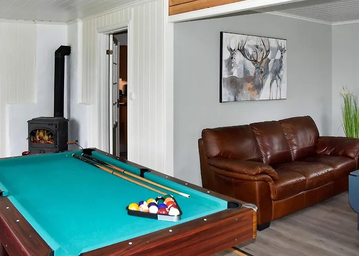 Dom wakacyjny 9 Person In Aram Sandvik (More og Romsdal)