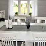 9 Person In Aram Semesterbostad